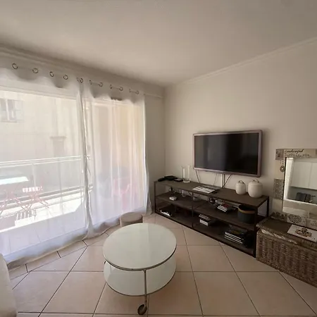 2-bedroom In ,terrace, 4 People, Beaches , Downtown