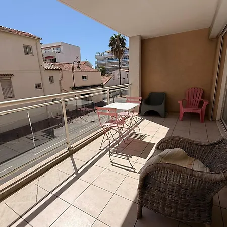 アパート 2-bedroom In ,terrace, 4 People, Beaches , Downtown *