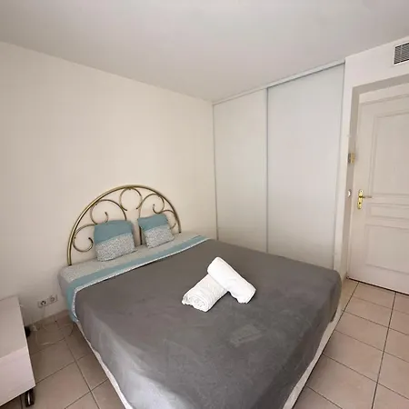 2-bedroom In ,terrace, 4 People, Beaches , Downtown * カンヌ