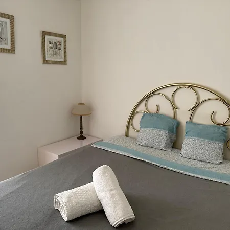 2-bedroom In ,terrace, 4 People, Beaches , Downtown Apartament